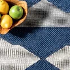 NuLOOM New Arrivals Mickey Geometric Indoor/Outdoor Area Rug