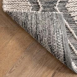 NuLOOM Amada Hand Loomed Textured Diamonds Cotton Area Rug