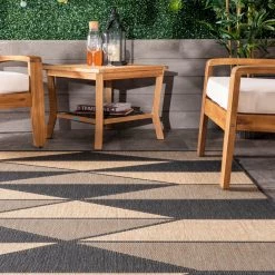 NuLOOM Antonia Fading Diamonds Indoor/Outdoor Area Rug New Arrivals