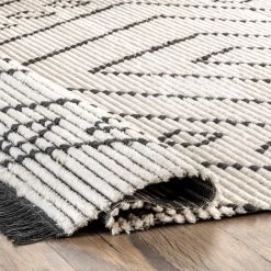 NuLOOM New Arrivals Lara Diamond Fringed Area Rug 12 NuLOOM New Arrivals Lara Diamond Fringed Area Rug