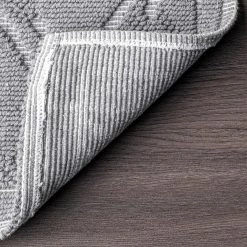 NuLOOM Sheridan Textured Diamond Trellis Bath Mat