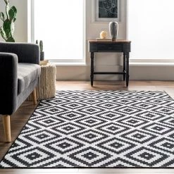 NuLOOM New Arrivals Kellee Machine Washable Modern Diamonds Area Rug