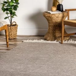 NuLOOM Eloise Striped Fringes