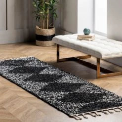 NuLOOM Best Sellers Bria Moroccan Diamond Tassel Area Rug