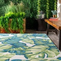 NuLOOM Contemporary Floral Lisa Indoor/Outdoor Area Rug