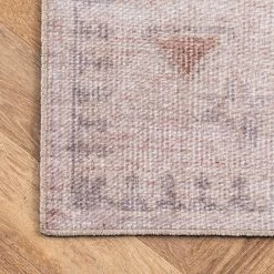 NuLOOM Mari Faded Traditional Motif Area Rug