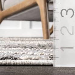 NuLOOM New Arrivals Lavera Geometric Elevated Diamonds Area Rug