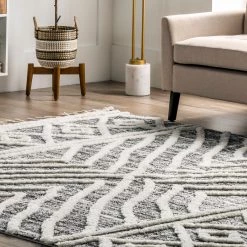 NuLOOM New Arrivals Pamela Contemporary High Low Shaggy Tassel Area Rug