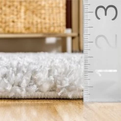 NuLOOM Brooke Contemporary Soft Shag Tassel Area Rug