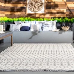 NuLOOM Indoor/Outdoor Trellis Rosalie Area Rug