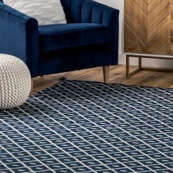 NuLOOM Quinn Flatweave Corner Tassel Area Rug