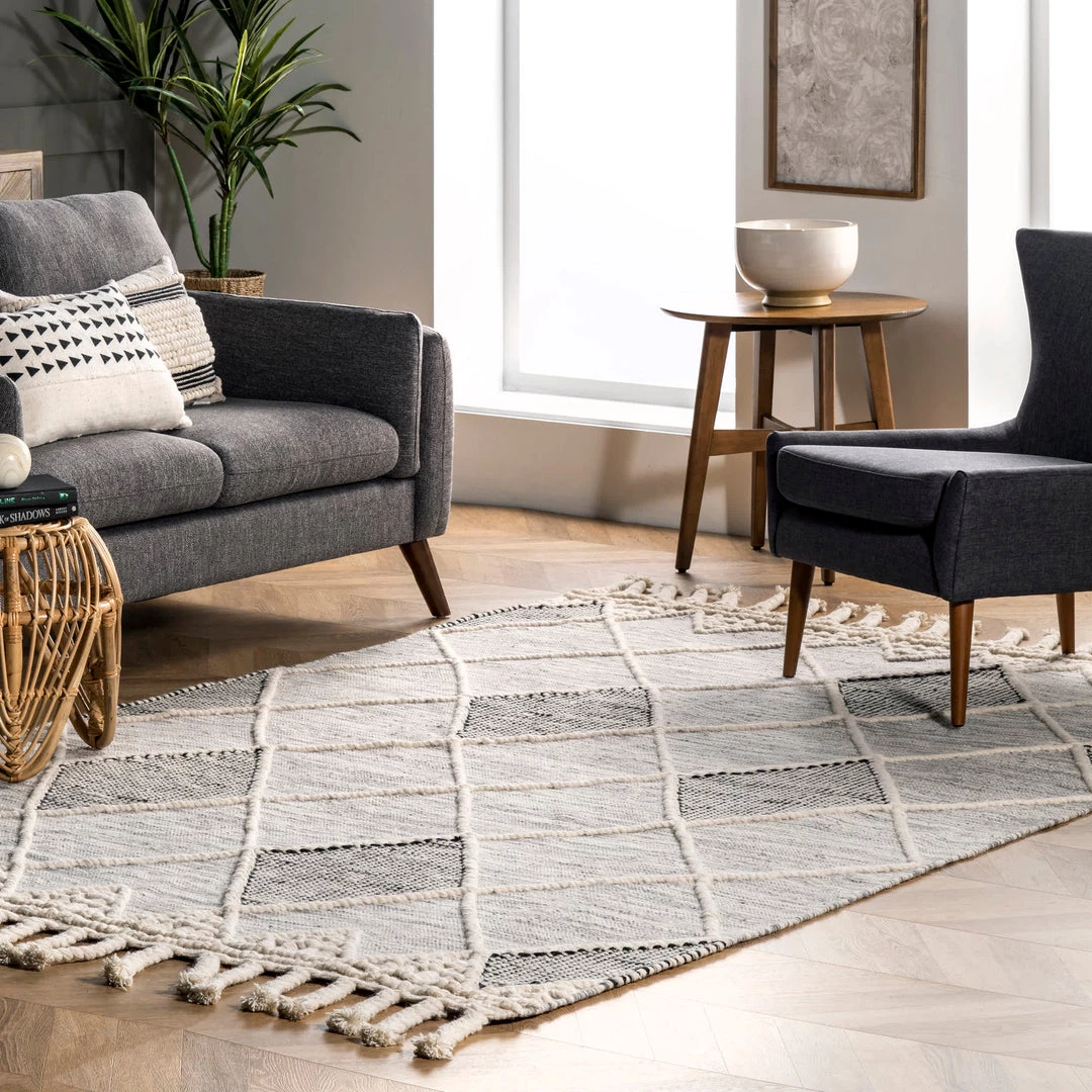 NuLOOM Becca Diamond Trellis Tassel Wool Area Rug 2 NuLOOM Becca Diamond Trellis Tassel Wool Area Rug