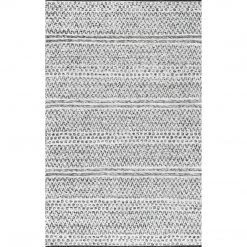 NuLOOM Natosha Indoor/Outdoor Chevron Striped Area Rug