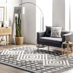 NuLOOM Saveah High Low Soft Shaggy Moroccan Diamond Tassel Area Rug