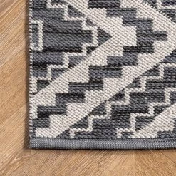 NuLOOM Thea Geometric Aztec Cotton Area Rug
