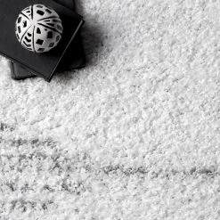 NuLOOM Best Sellers Bria Moroccan Diamond Tassel Area Rug