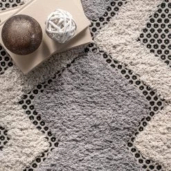 NuLOOM Denise Hand Woven Cotton High Low Shaggy Tassel Area Rug New Arrivals