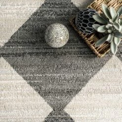 NuLOOM Gianna Contemporary Geometric Checker Tile Area Rug 15 NuLOOM Gianna Contemporary Geometric Checker Tile Area Rug