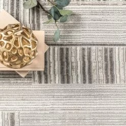 NuLOOM Violet Modern Abstract Linework Area Rug