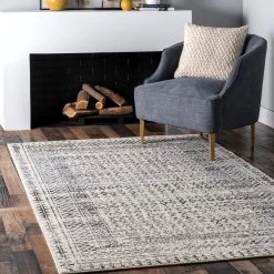 NuLOOM Elodie Distressed Diamonds Area Rug