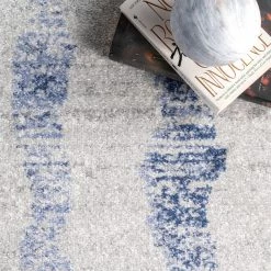 NuLOOM New Arrivals Contemporary Priscilla Streaks