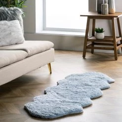 NuLOOM Hand Tufted Double Pelt Faux Sheepskin Area Rug