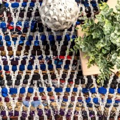 NuLOOM Hand Woven Chevron Rochell Area Rug Contemporary