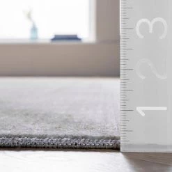 NuLOOM New Arrivals Jayden Cardinal Medallion