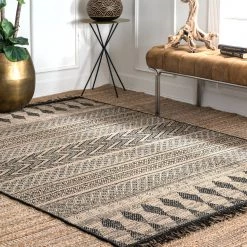 NuLOOM New Arrivals Indoor/Outdoor Modern Aztec Nicki Area Rug