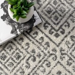 NuLOOM New Arrivals Camila Greek Diamond Trellis Area Rug