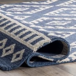 NuLOOM Meadow Hand Tufted Wool Tribal Geometric Area Rug New Arrivals