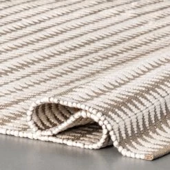 NuLOOM Outdoor Striped Yasmin Area Rug