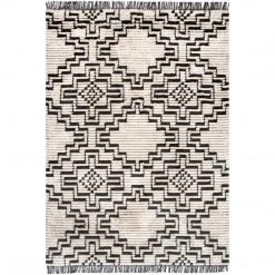 NuLOOM New Arrivals Celia Soft Shag Abstract Aztec Fringe Area Rug