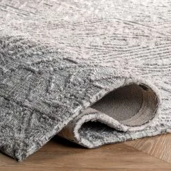 NuLOOM Carved Tribal Relief Area Rug