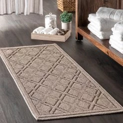 NuLOOM Sheridan Textured Diamond Trellis Bath Mat