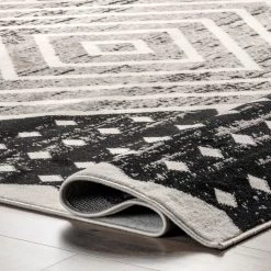 NuLOOM Patty Modern Diamonds Area Rug