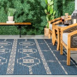 NuLOOM Claudia Tribal Striped Indoor/Outdoor Area Rug New Arrivals