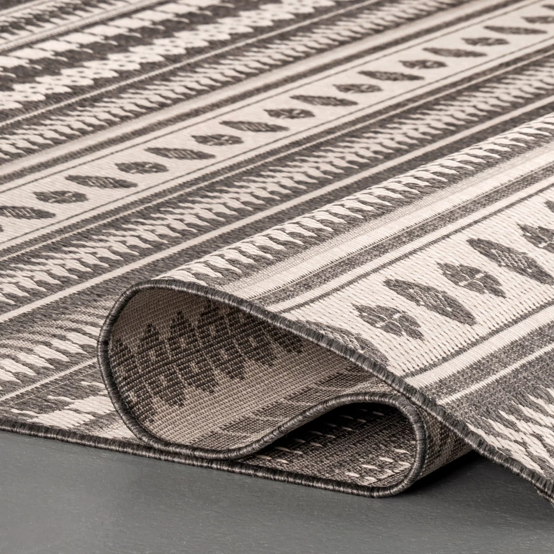 NuLOOM New Arrivals Teofila Indoor/Outdoor Area Rug 4 NuLOOM New Arrivals Teofila Indoor/Outdoor Area Rug