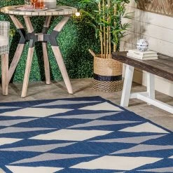 NuLOOM New Arrivals Mickey Geometric Indoor/Outdoor Area Rug