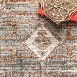 NuLOOM Evie Global Inspired Emblem Fringe Area Rug