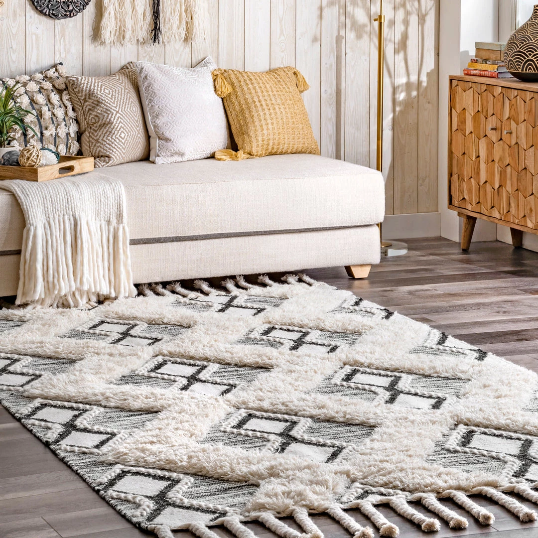 NuLOOM Yara Shaggy Helix Diamonds Area Rug 2 NuLOOM Yara Shaggy Helix Diamonds Area Rug