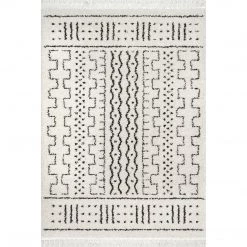 NuLOOM Sophie Moroccan Demarche Tassel Rug