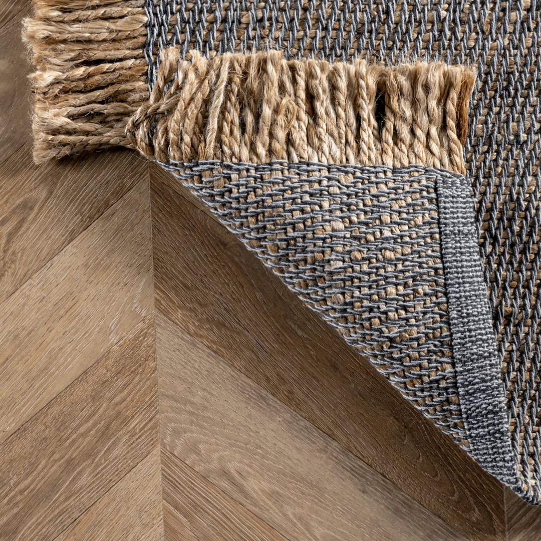 NuLOOM Flatweave Solid Tassel Amalia Area Rug 27 NuLOOM Flatweave Solid Tassel Amalia Area Rug