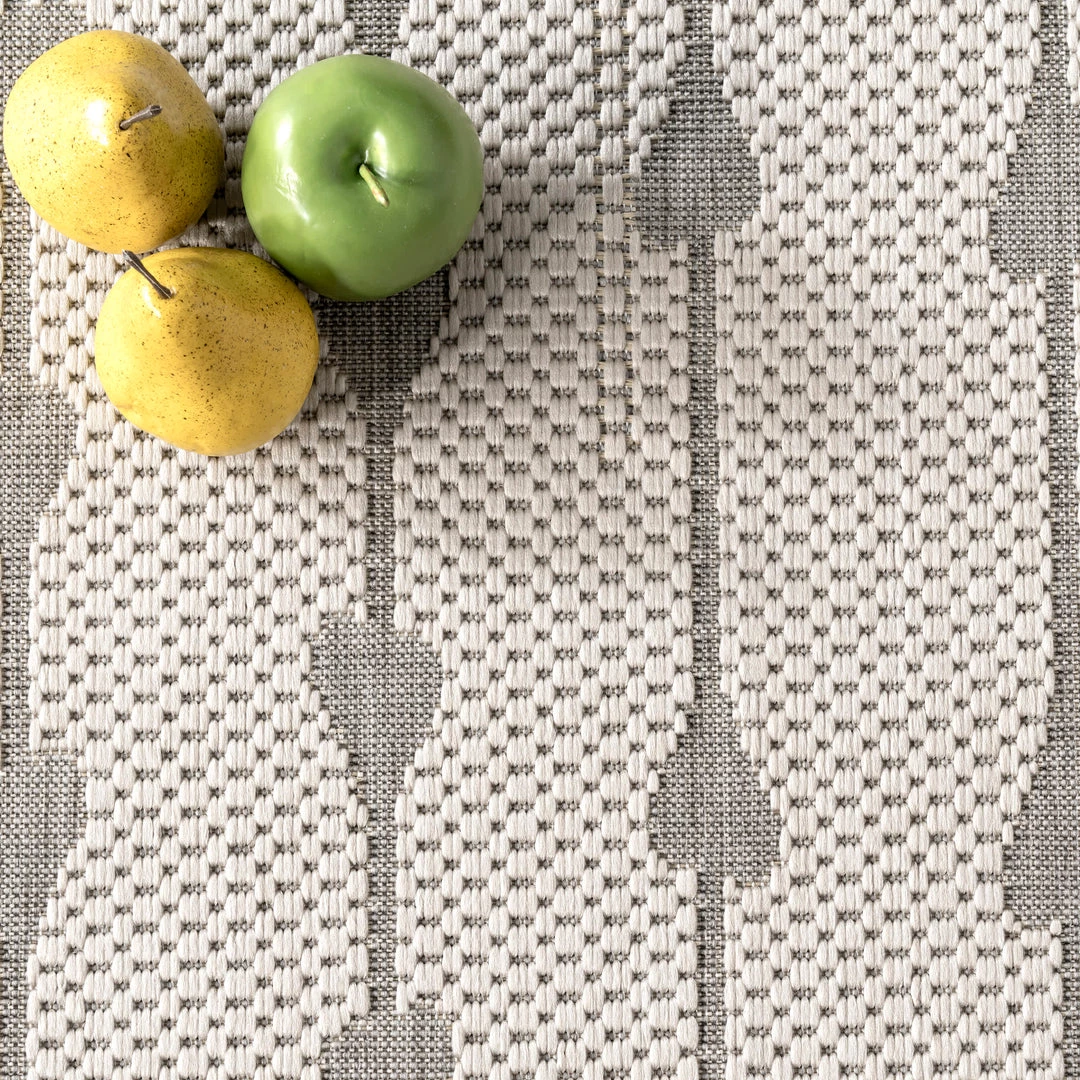 NuLOOM Kiernan Vertical Teardrop Stripe Indoor/Outdoor Area Rug 11 NuLOOM Kiernan Vertical Teardrop Stripe Indoor/Outdoor Area Rug