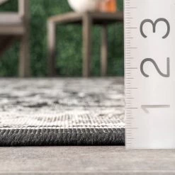 NuLOOM Keyla Transitional Floral Indoor/Outdoor Area Rug New Arrivals