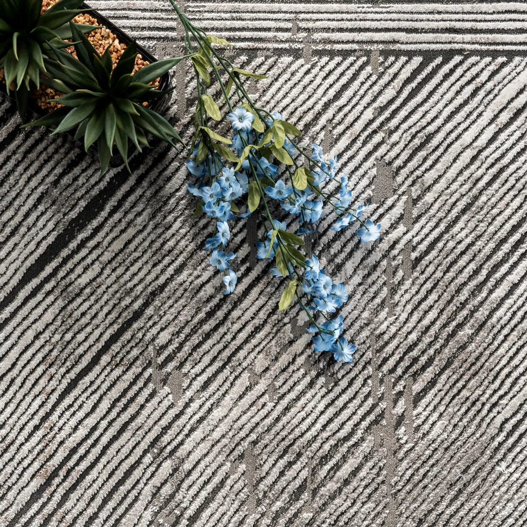 NuLOOM Helene Collaged Pinstriped Area Rug 6 NuLOOM Helene Collaged Pinstriped Area Rug