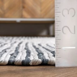 NuLOOM New Arrivals Collins Lined Diamonds Area Rug