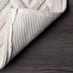 NuLOOM Lyle Textured Chevron Bath Mat