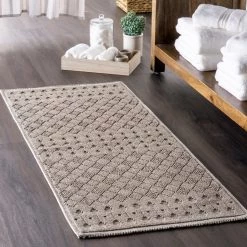 NuLOOM Blaise Modern Diamonds Bath Mat Small