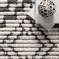 NuLOOM Janie Moroccan Diamond Soft Shag Fringe Area Rug New Arrivals